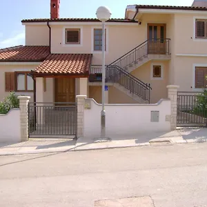 Apartman Marianne, Vinkuran